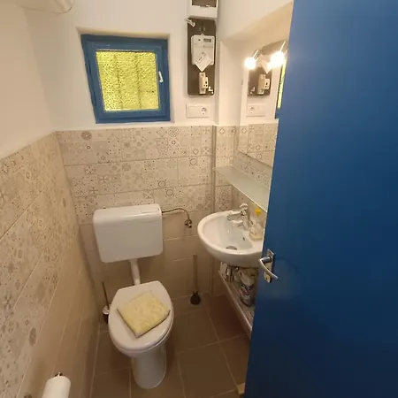 A Goeroeg Kis Haz Velence