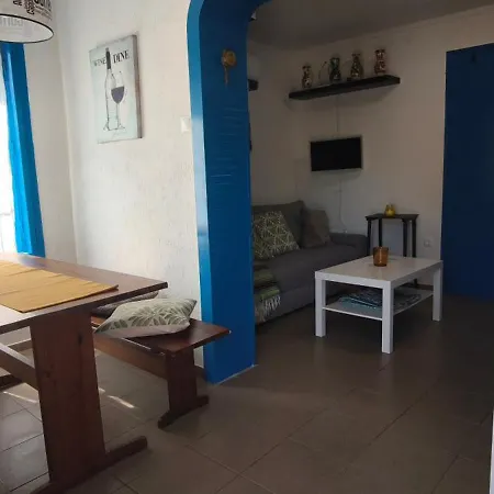 A Goeroeg Kis Haz شقة *