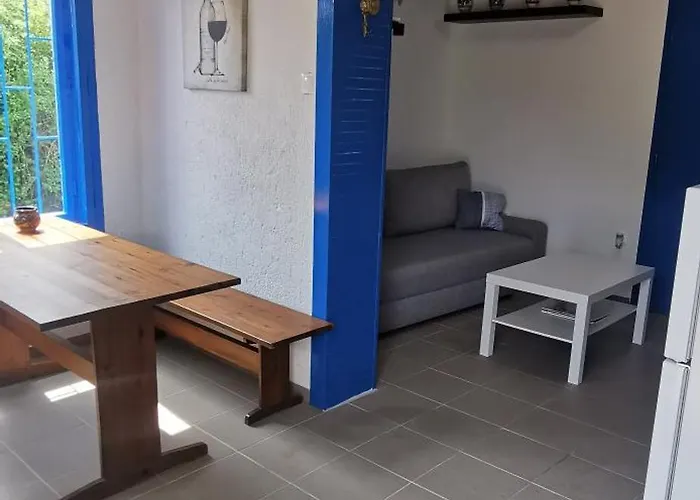 アパート A Goeroeg Kis Haz ヴァレンツァ